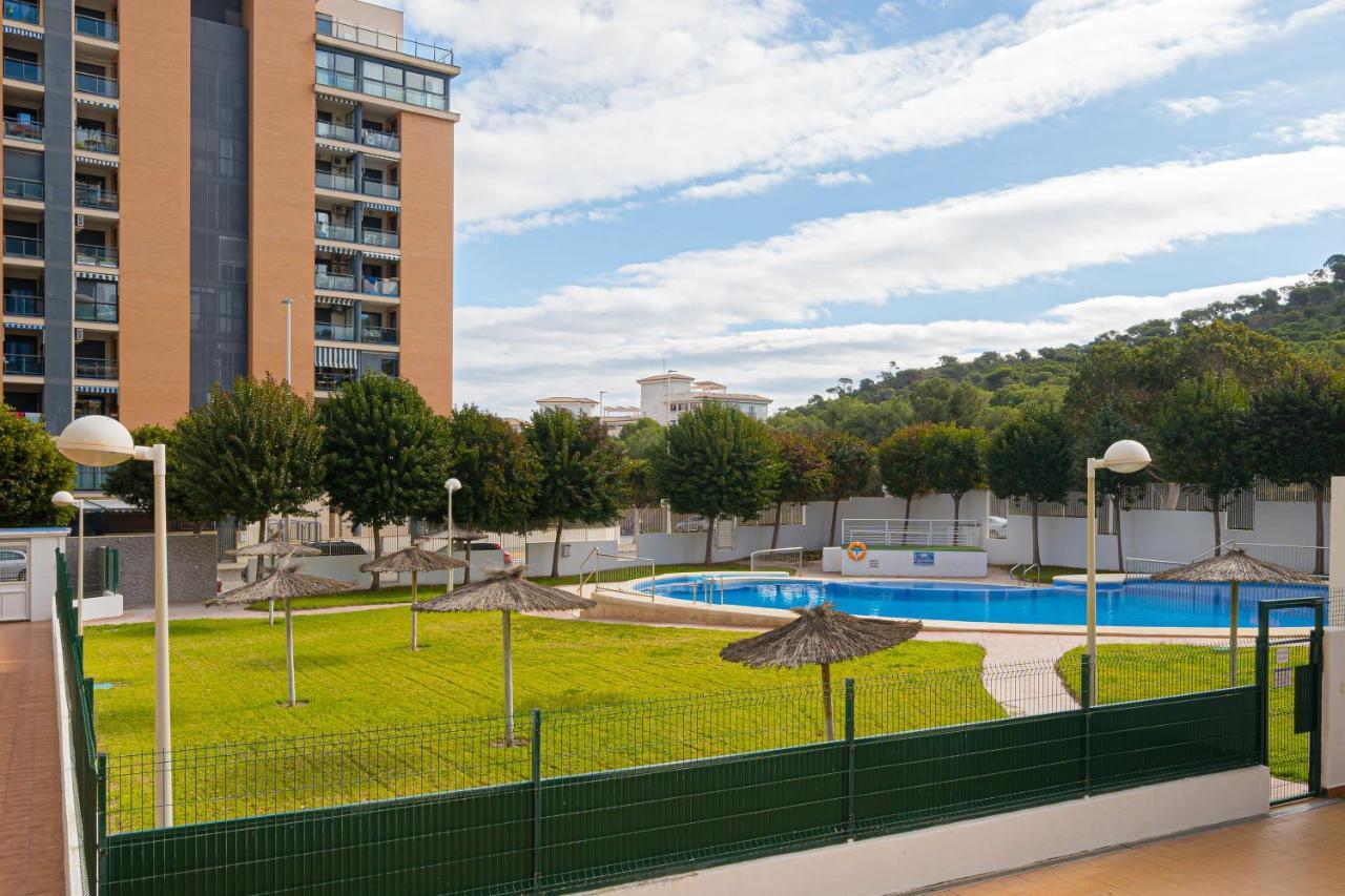 Beach And Green Alicante Exterior photo